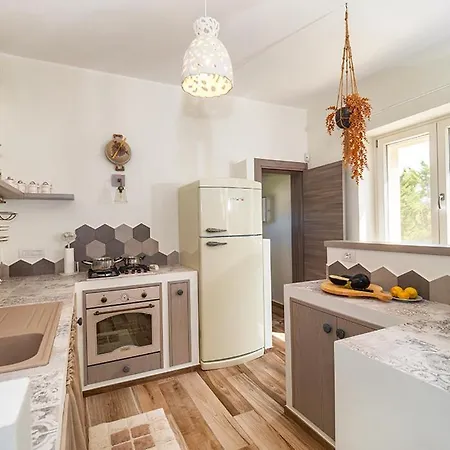 Villa Monte Cipolla Sleeps 8 Pool Air Con Wifi *