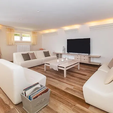 Villa Monte Cipolla Sleeps 8 Pool Air Con Wifi *